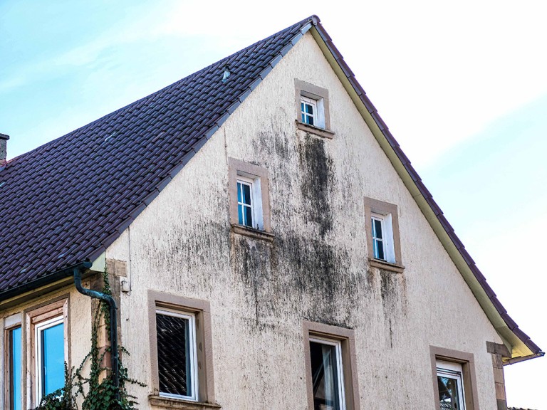 Comment protéger durablement sa façade contre l’humidité dans l’Aisne (02) ?